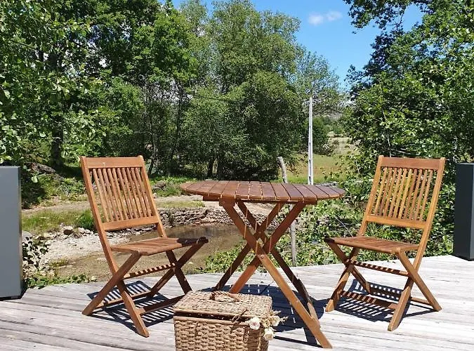 Ninho Da Avo Selvagem * Montalegre